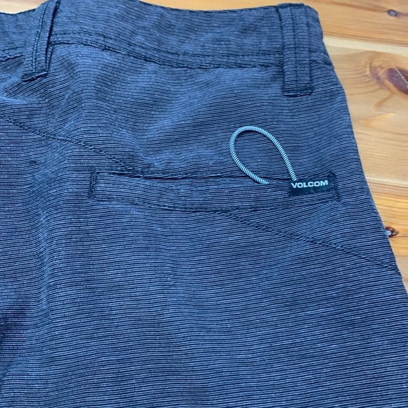 Volcom Surf & Turf Board Shorts- Lightweight, Quick Dry - Picture 5 of 11